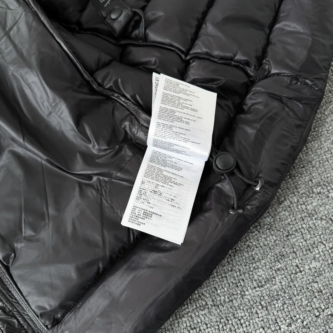 Crofton Down-Filled Puffer Jacket D51023543 — view 10