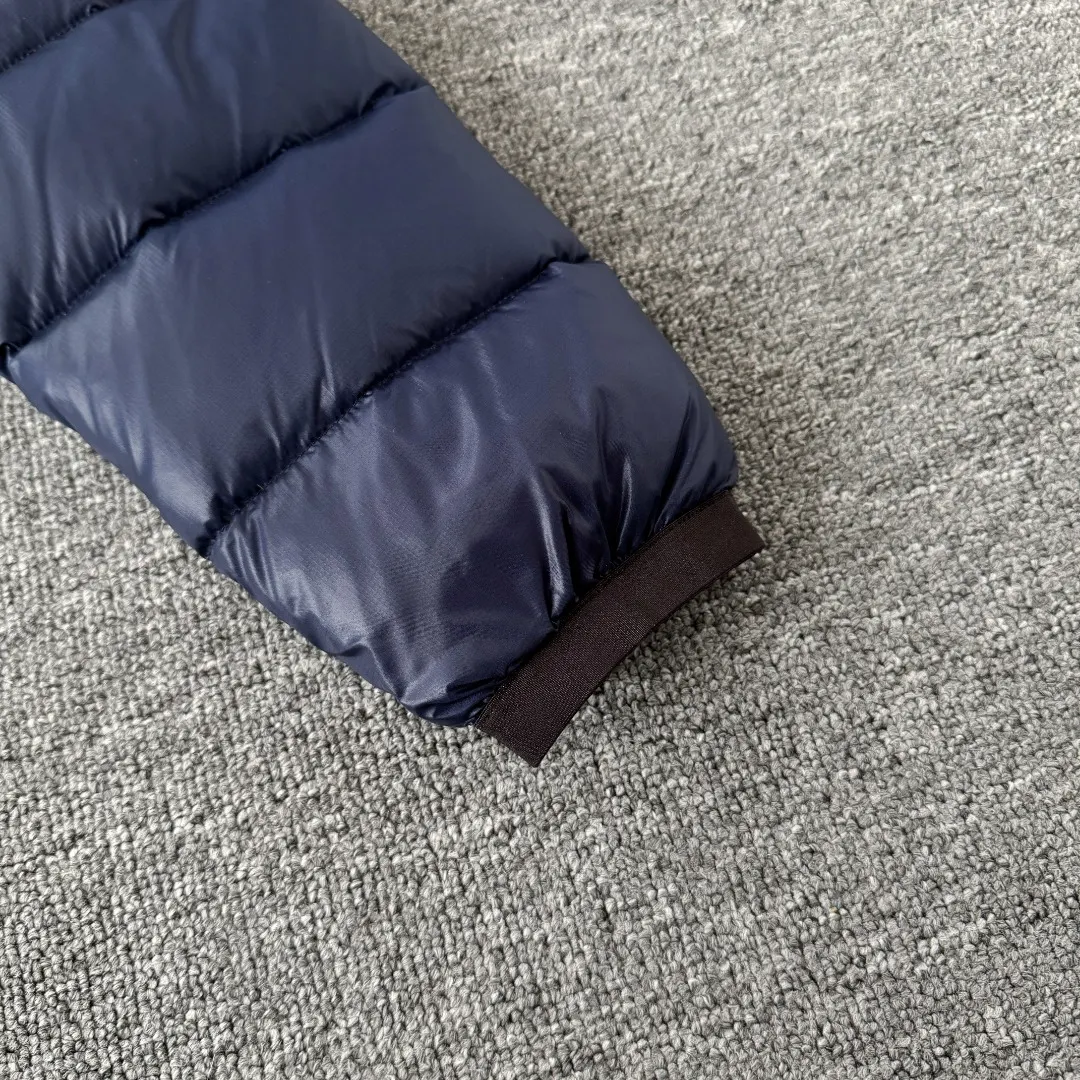 Crofton Down-Filled Puffer Jacket D51023539 — view 7
