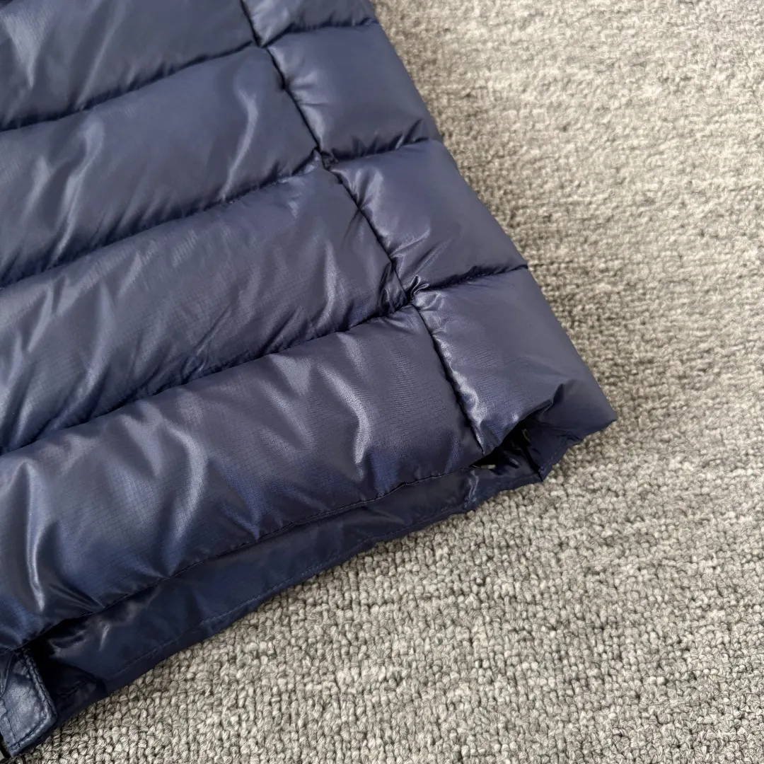 Crofton Down-Filled Puffer Jacket D51023539 — view 14