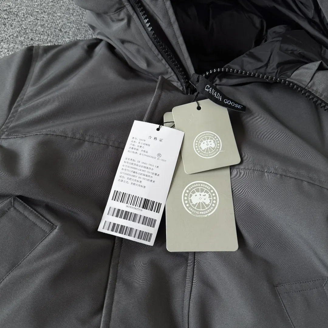Langford Fur-Trimmed Down Parka D51023373 — view 4
