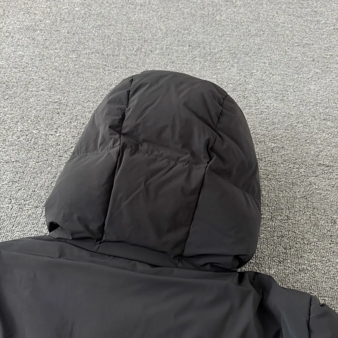 Gore-Tex Waterproof Down Puffer Jacket D55023417 — view 12