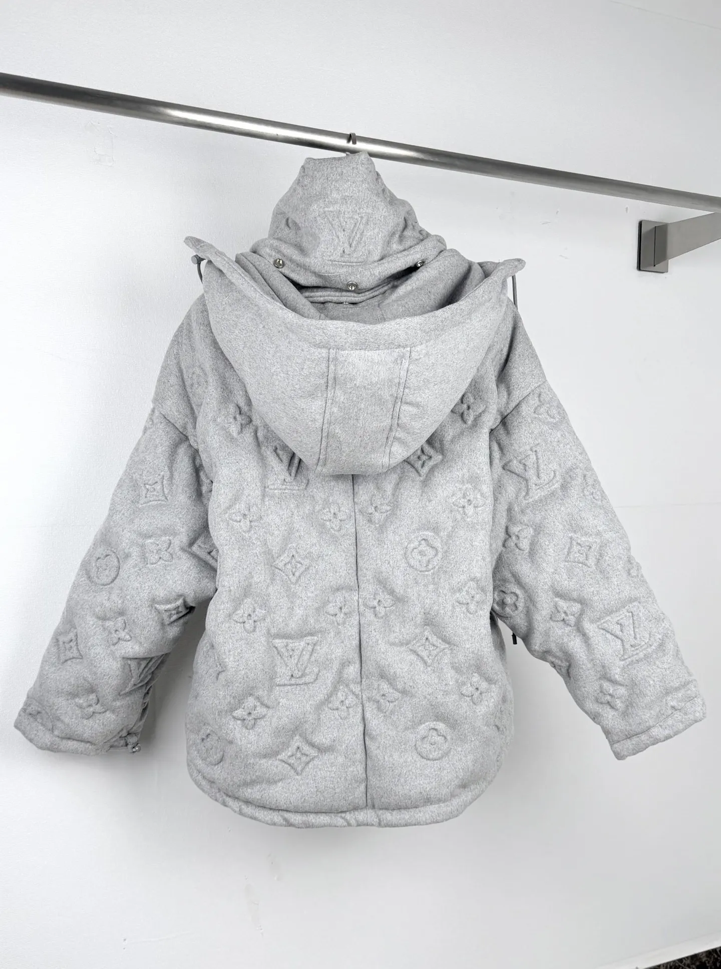 Monogram Embossed Down-Filled Puffer Jacket D72019987 — view 3