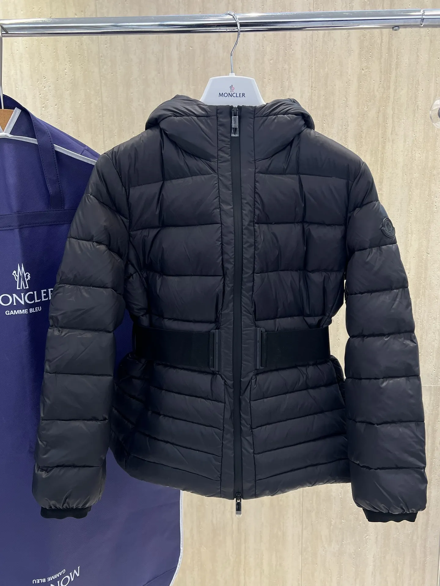 Magnolia Belted Hooded Down Jacket D81019958