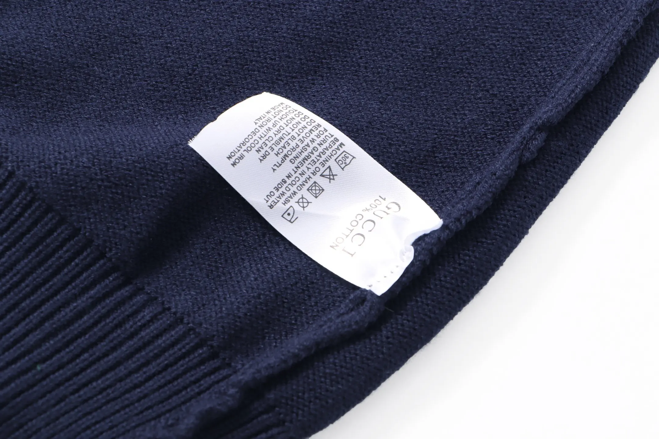 Script Logo Intarsia Knit Sweater D20022119 — view 4