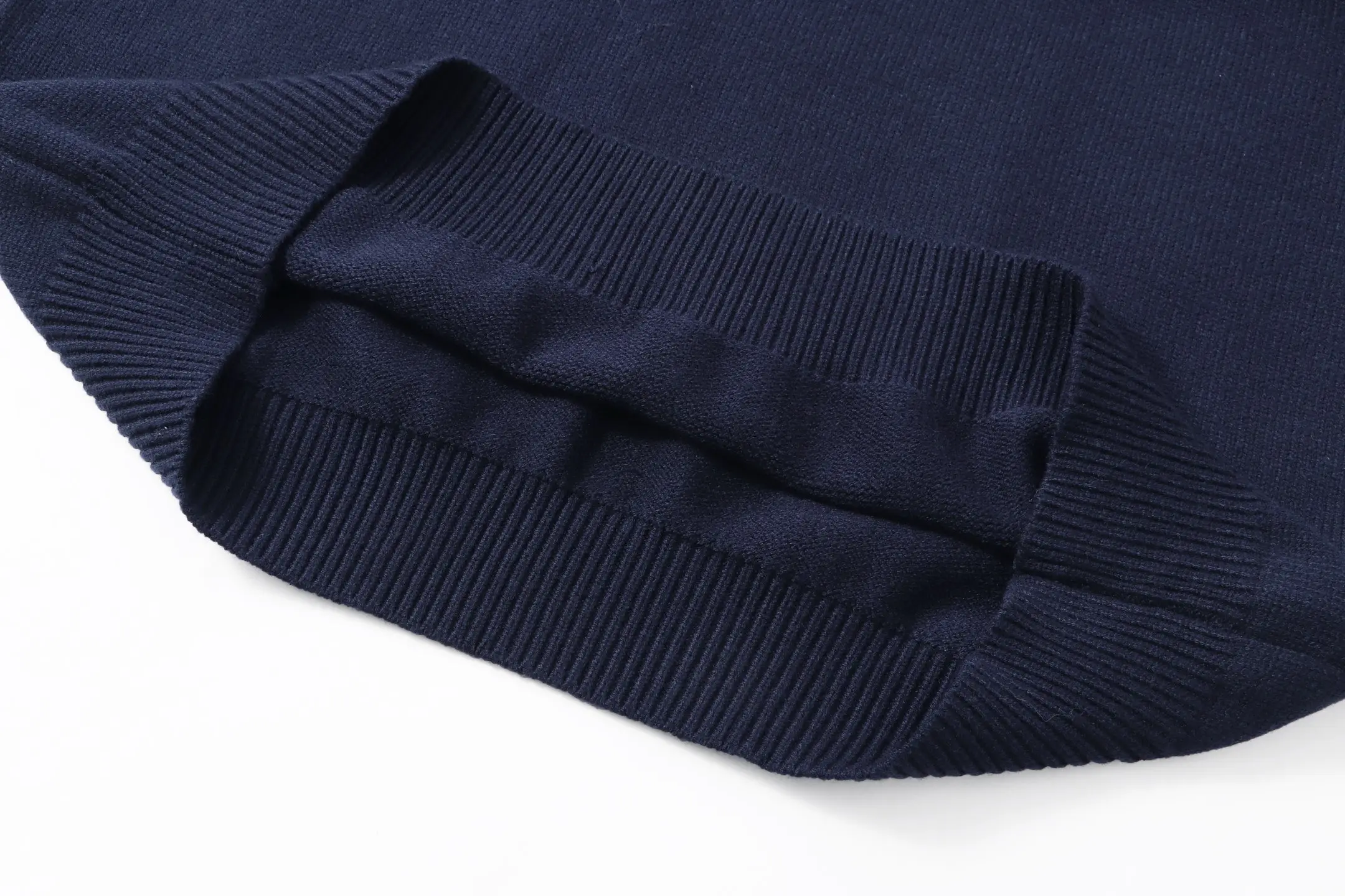 Script Logo Intarsia Knit Sweater D20022119 — view 8