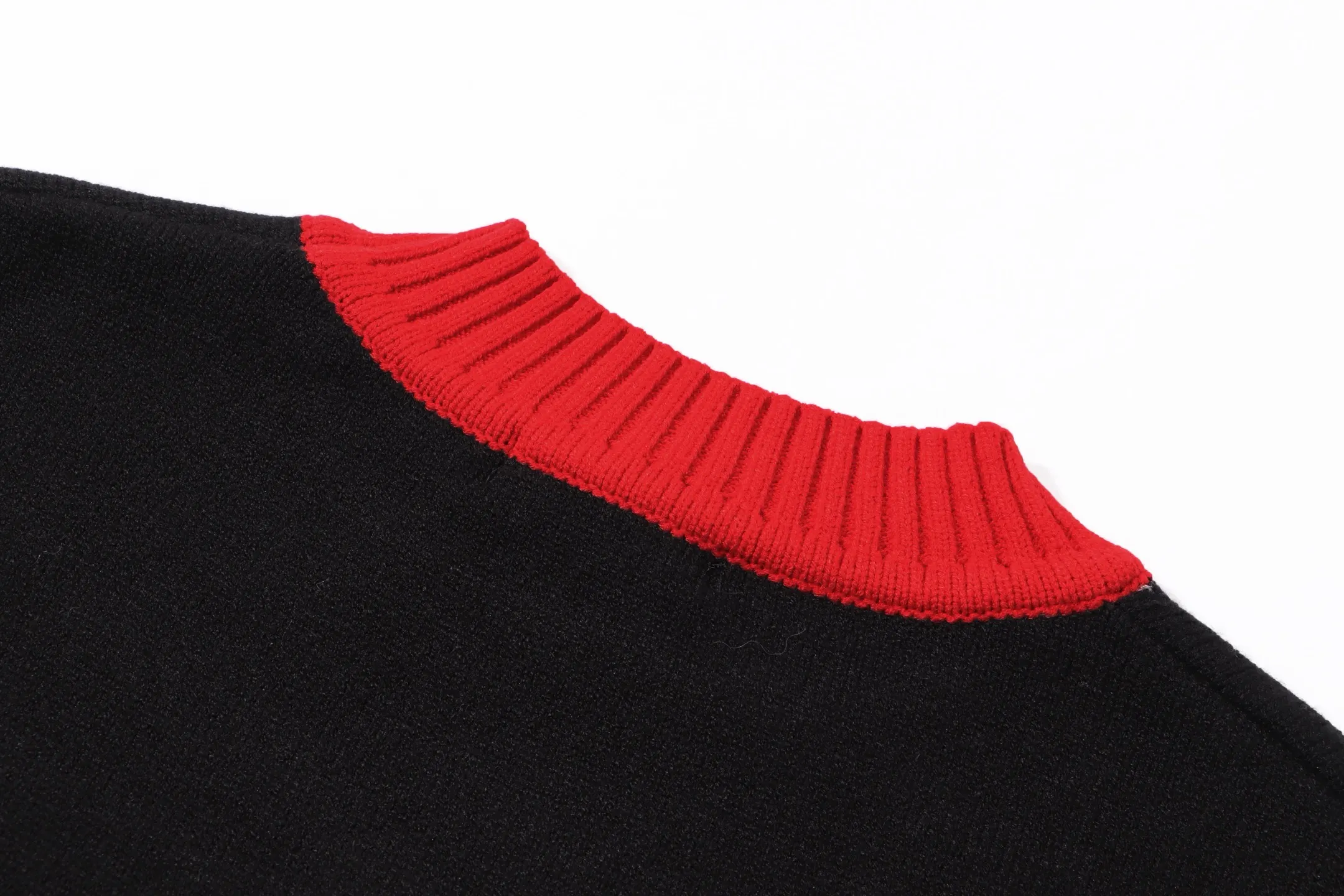 Fendi Roma Logo Intarsia Knit Sweater D20022093 — view 6