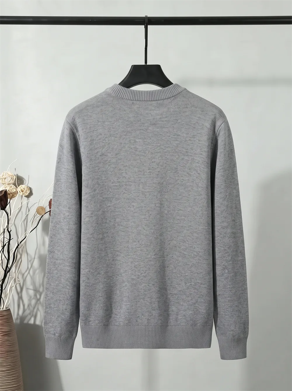 1952 Logo Intarsia Crew-Neck Sweater D20022103 — view 2