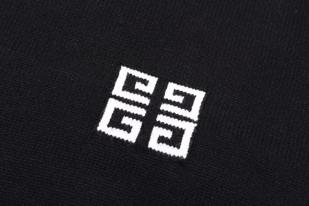4G Logo Jacquard Crew-Neck Sweater D20022099 — view 5