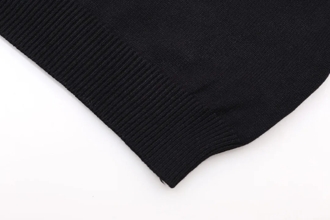 4G Logo Jacquard Crew-Neck Sweater D20022099 — view 7
