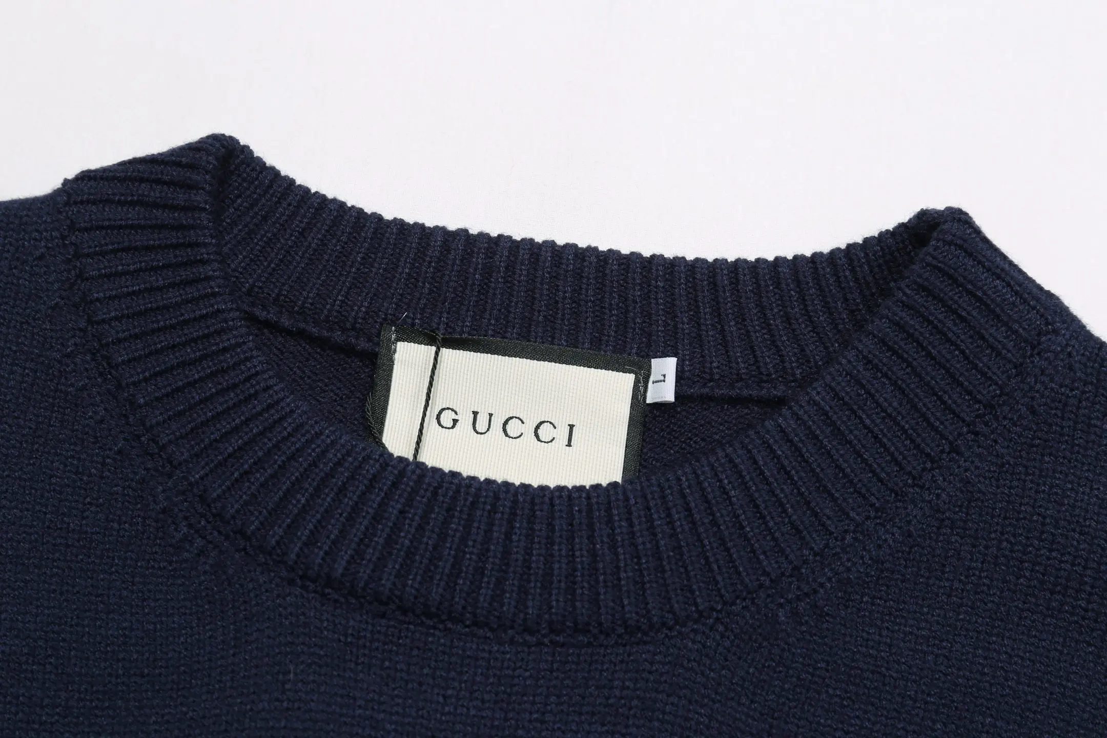 Snake Intarsia Logo Crew-Neck Sweater D20022134 — view 3