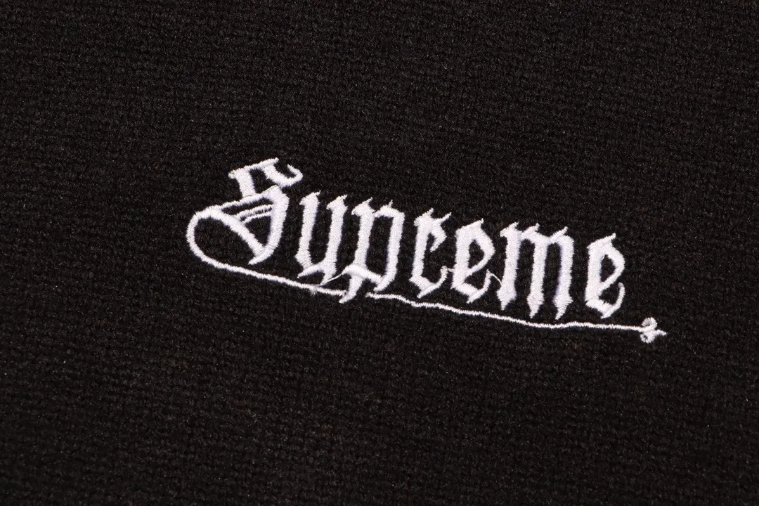 Logo Embroidered Crew-Neck Sweater D20022090 — view 7