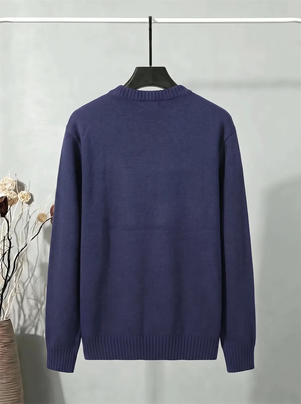 Embroidered Logo Crew-Neck Sweater D20022088 — view 2