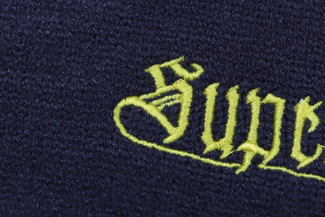 Embroidered Logo Crew-Neck Sweater D20022088 — view 7