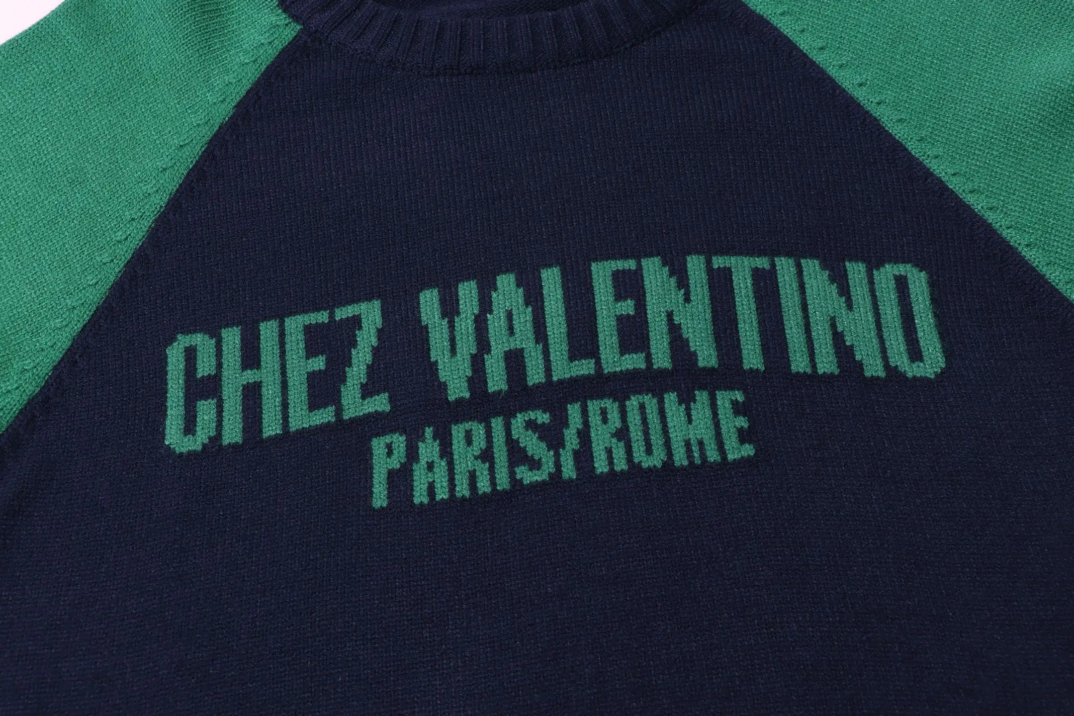 Chez Valentino Logo Intarsia Knit Sweater D20022118 — view 6