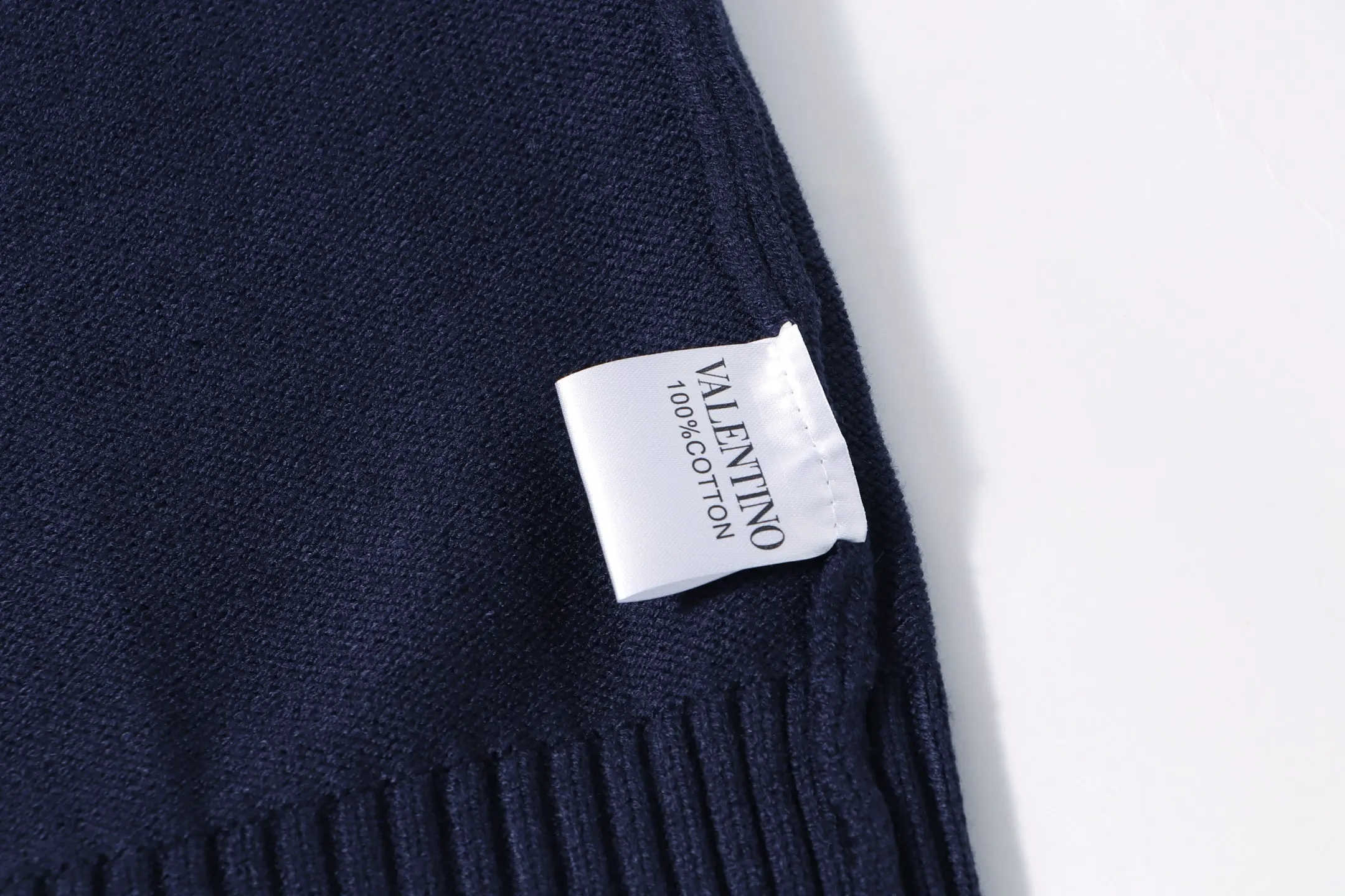 Chez Valentino Logo Intarsia Knit Sweater D20022118 — view 7