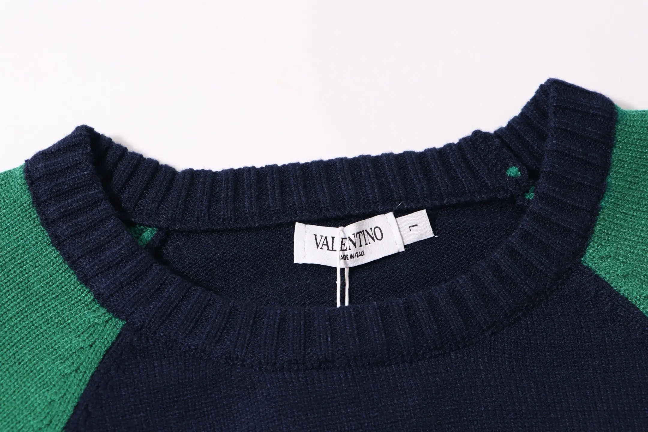 Chez Valentino Logo Intarsia Knit Sweater D20022118 — view 8