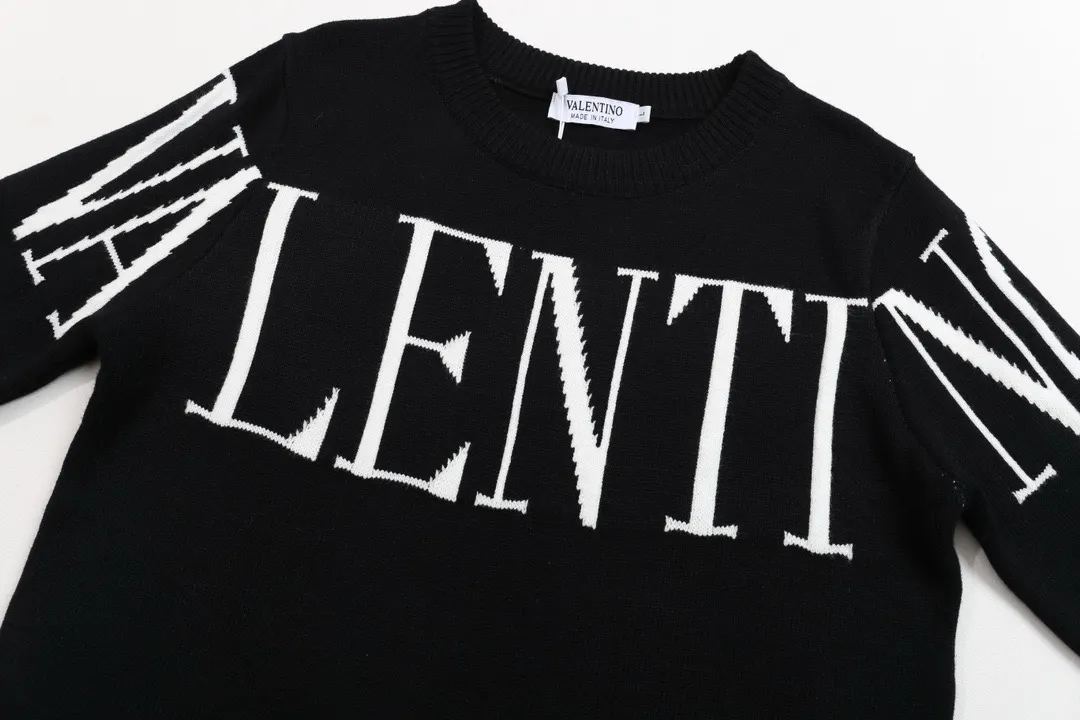 Logo Intarsia Crew-Neck Sweater D20022111 — view 4