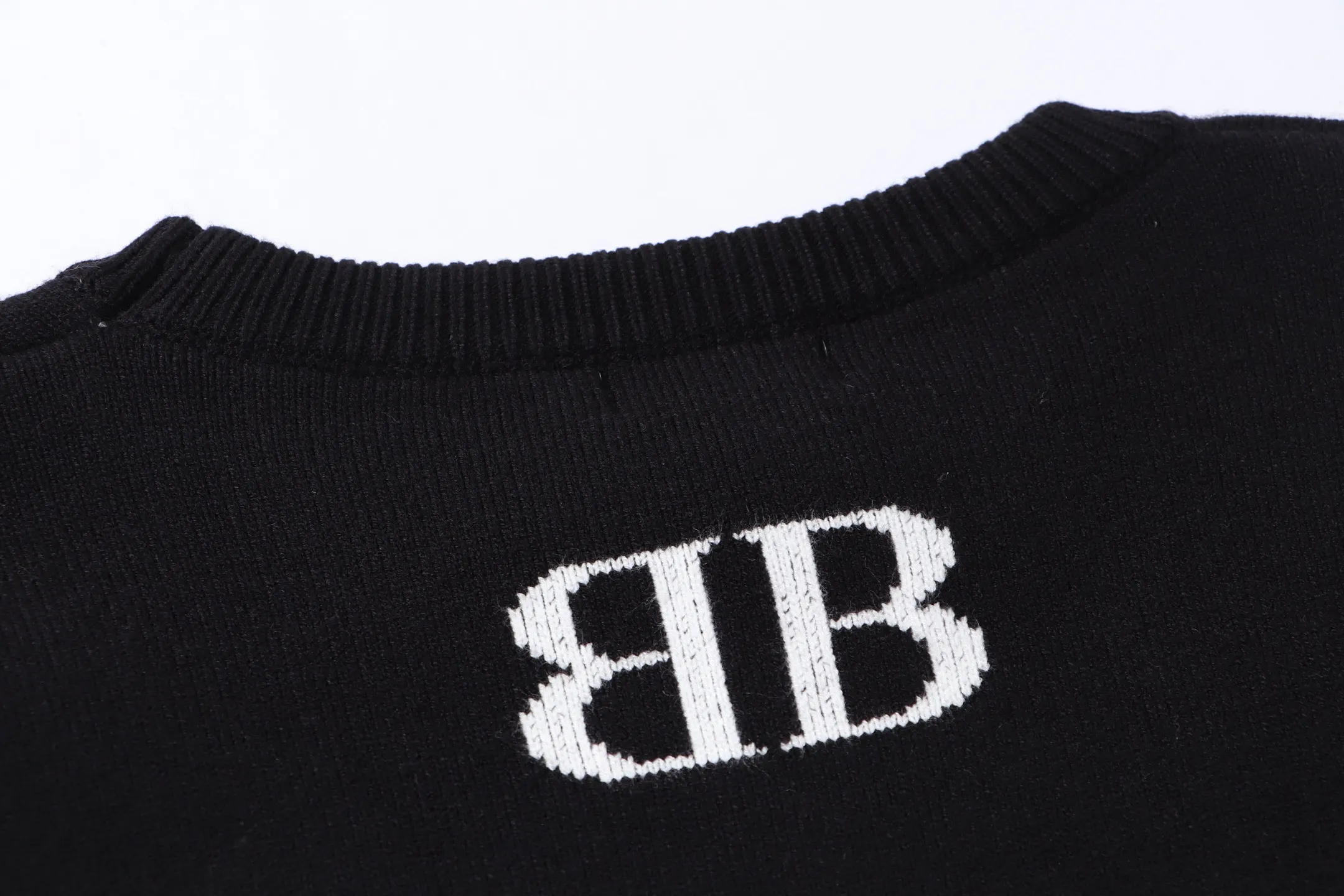 Logo Jacquard Crew-Neck Sweater D21022095 — view 6