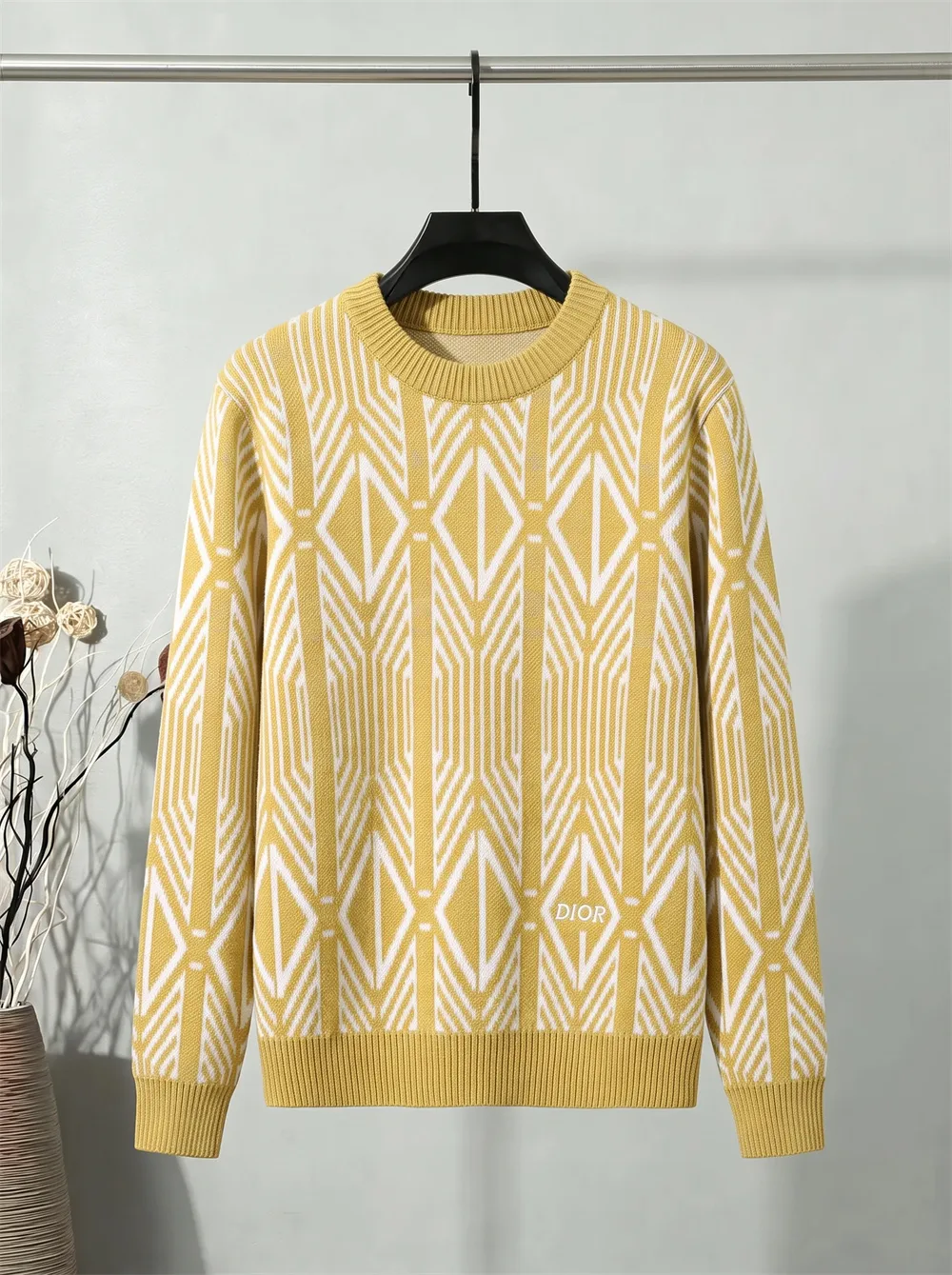 Geometric Jacquard Crew-Neck Sweater D21022078