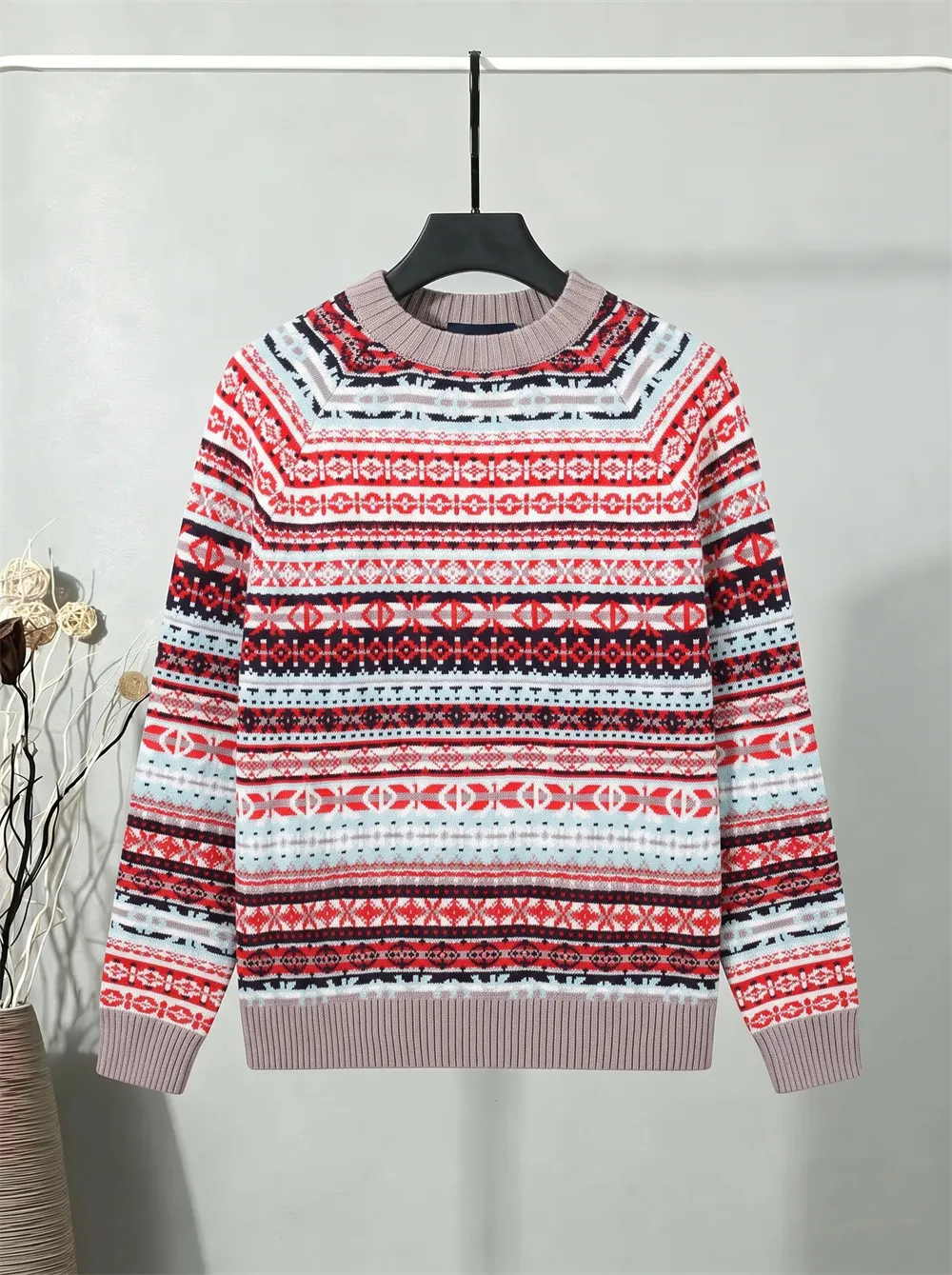 Fair Isle Intarsia Crew-Neck Sweater D21022076
