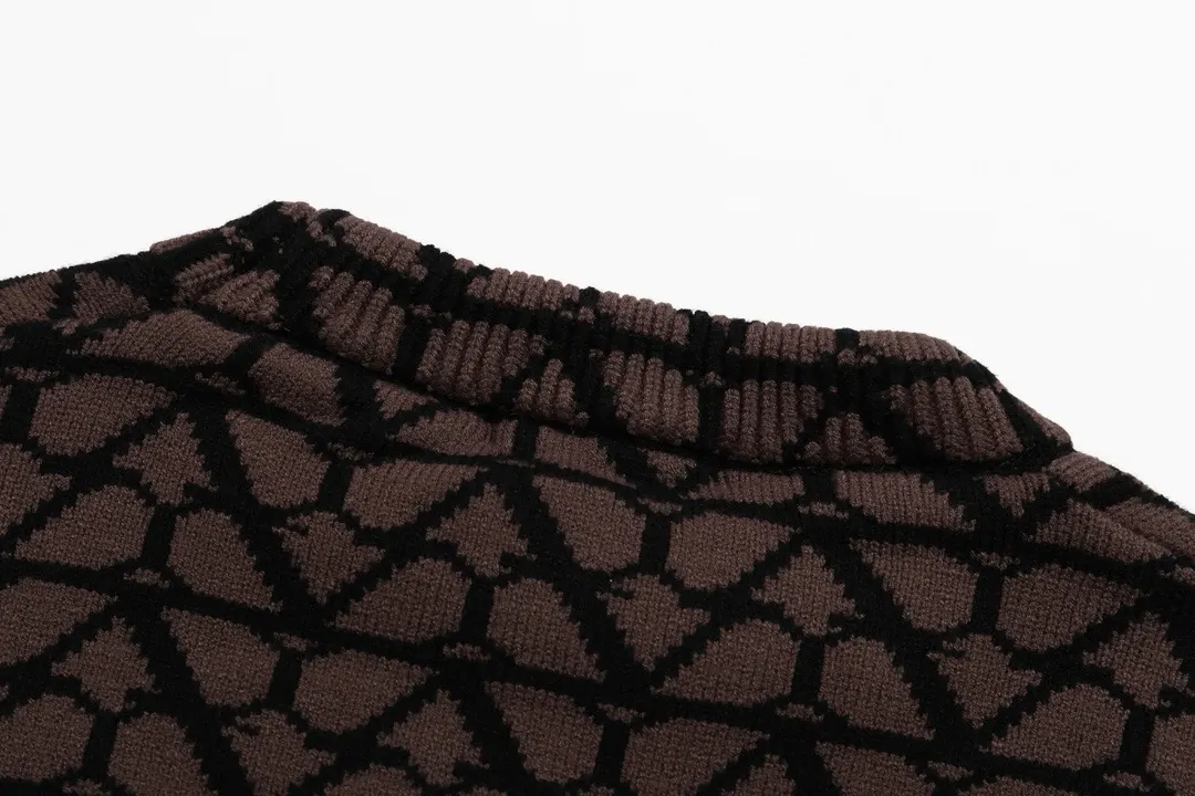 V-Logo Monogram Jacquard Crew-Neck Sweater D21022105 — view 5