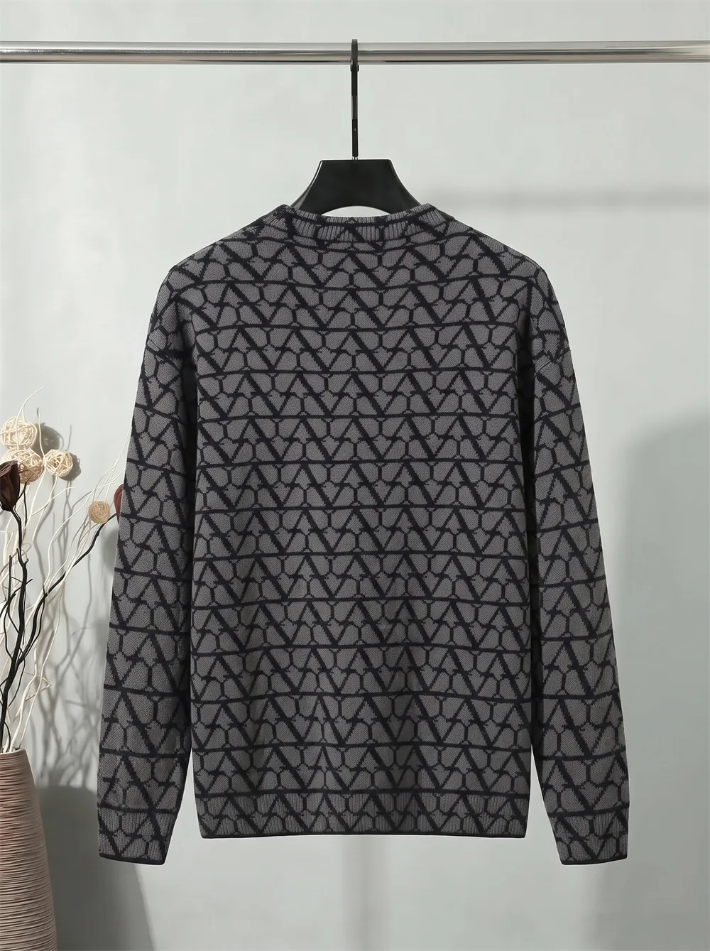 V-Logo Monogram Jacquard Crew-Neck Sweater D21022106 — view 2
