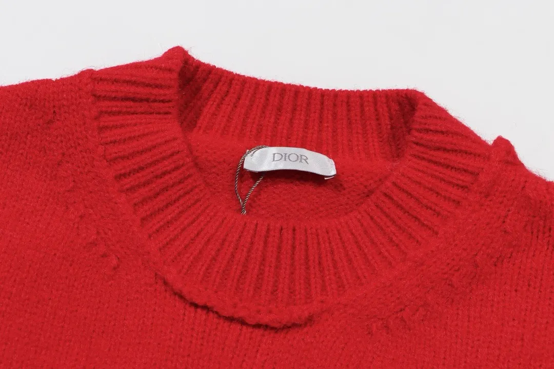 Distressed Logo Crew-Neck Sweater D22022084 — view 3
