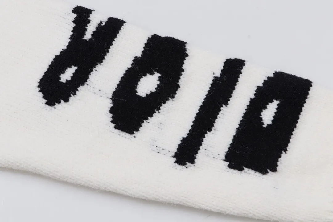 Distressed Logo Intarsia Crew-Neck Sweater D22022086 — view 3