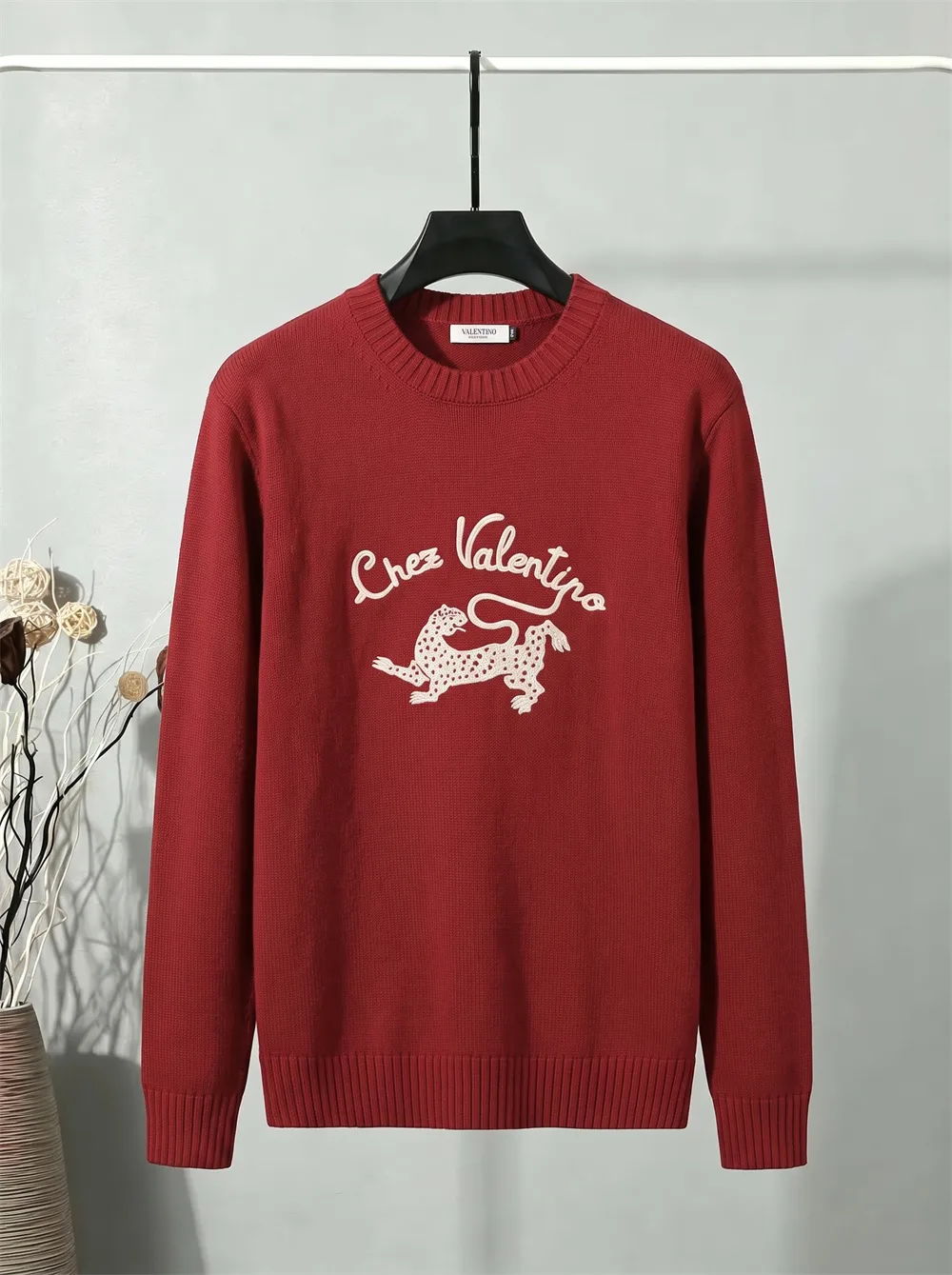 Leopard Logo Embroidered Crew-Neck Sweater D22022108