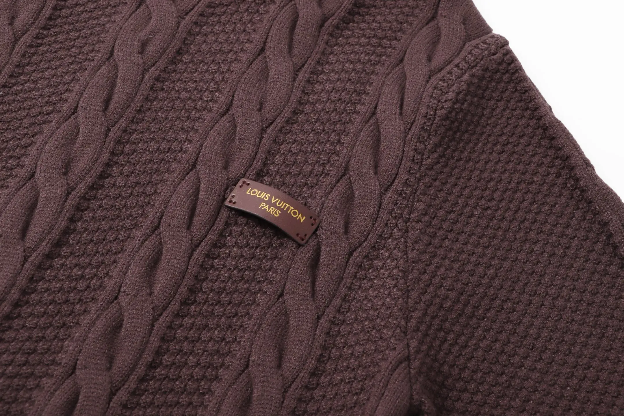 Cable-Knit Crew-Neck Sweater with Leather Logo Patch D23022153 — view 4