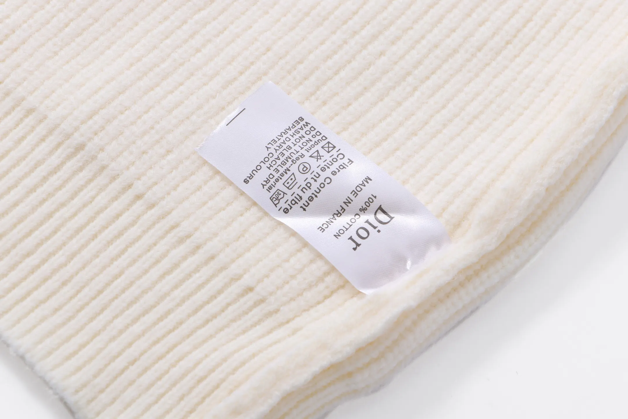 Logo Embroidered V-Neck Ribbed Sweater D23022080 — view 4