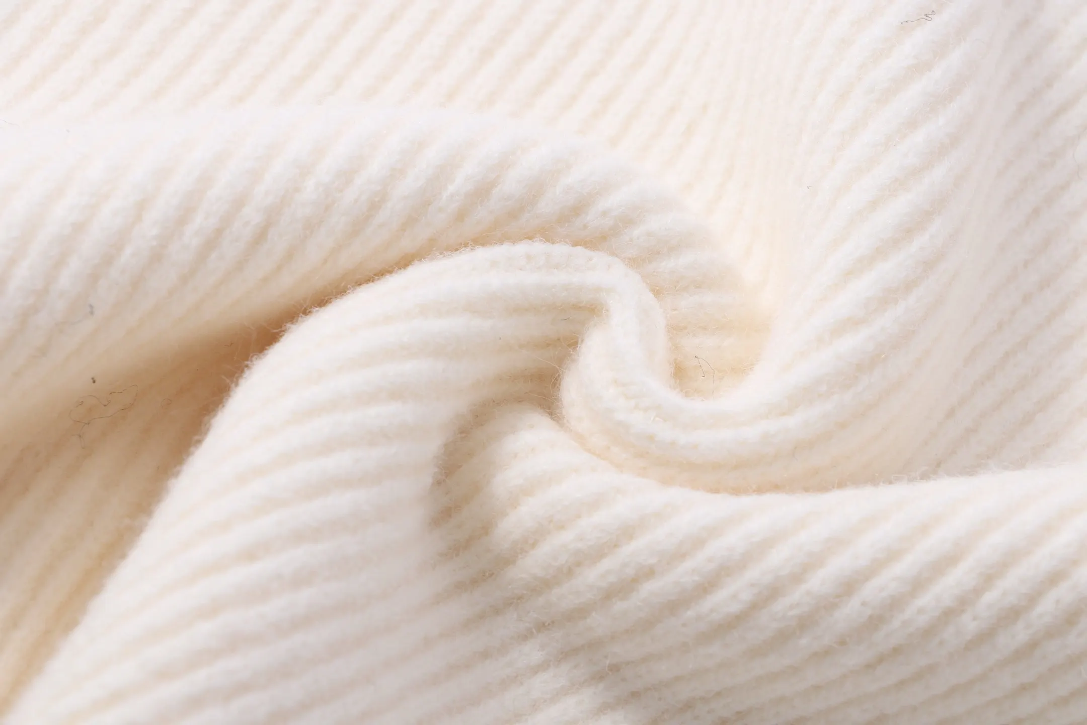 Logo Embroidered V-Neck Ribbed Sweater D23022080 — view 7