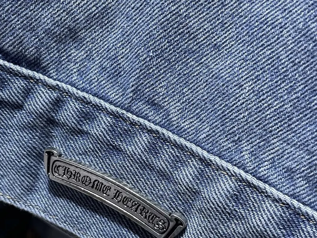 Embroidered Leather Patch Denim Jacket D25022161 — view 8