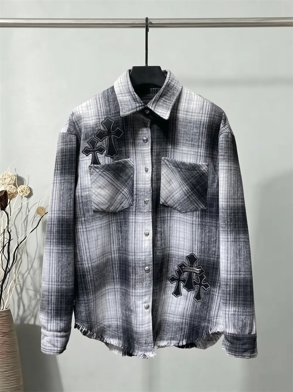 Cross Patch Frayed Plaid Wool-Blend Shirt D25022171