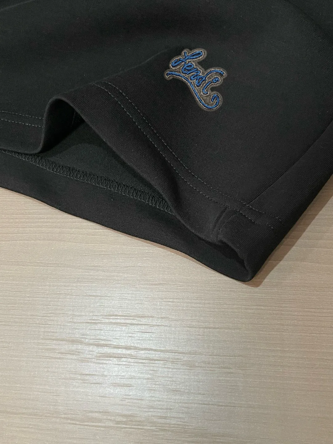 Logo-Embroidered Cotton Drawstring Shorts D14511256 — view 5