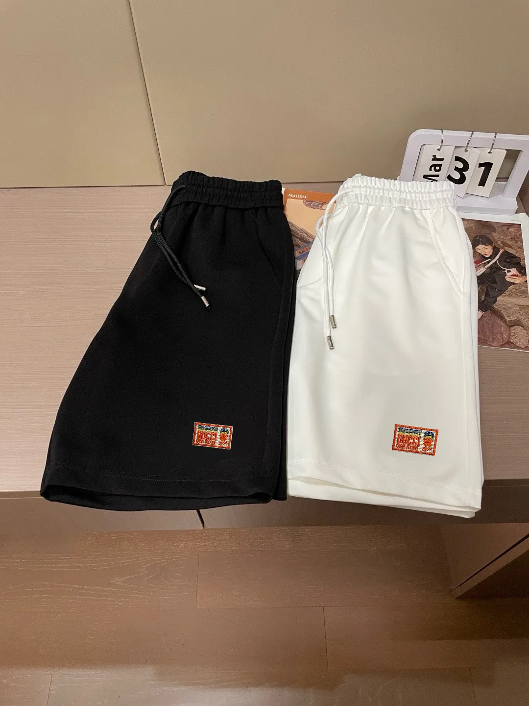 Shorts Logo D14511248 — view 9