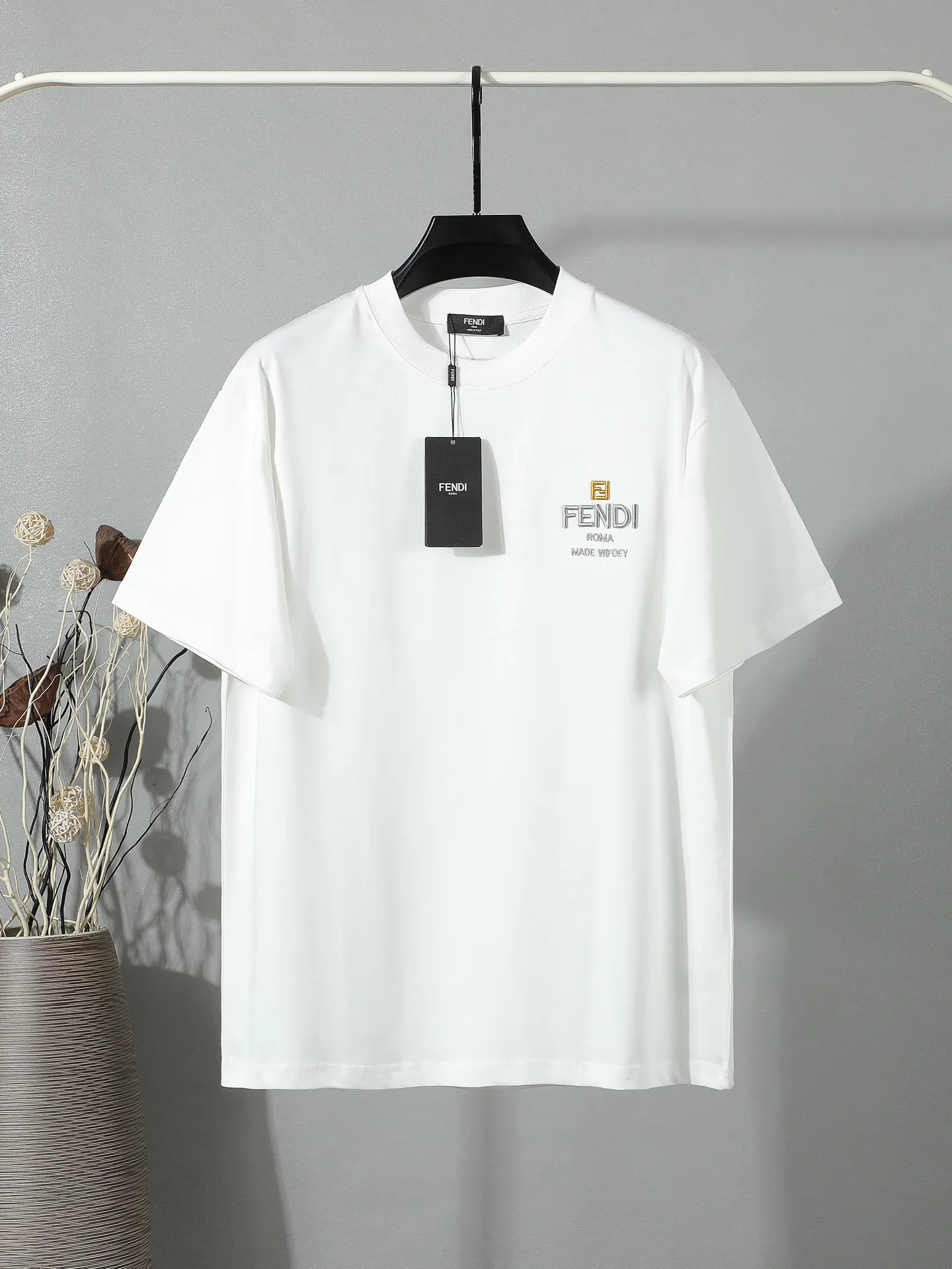 Logo Embroidered Cotton T-Shirt D13011243