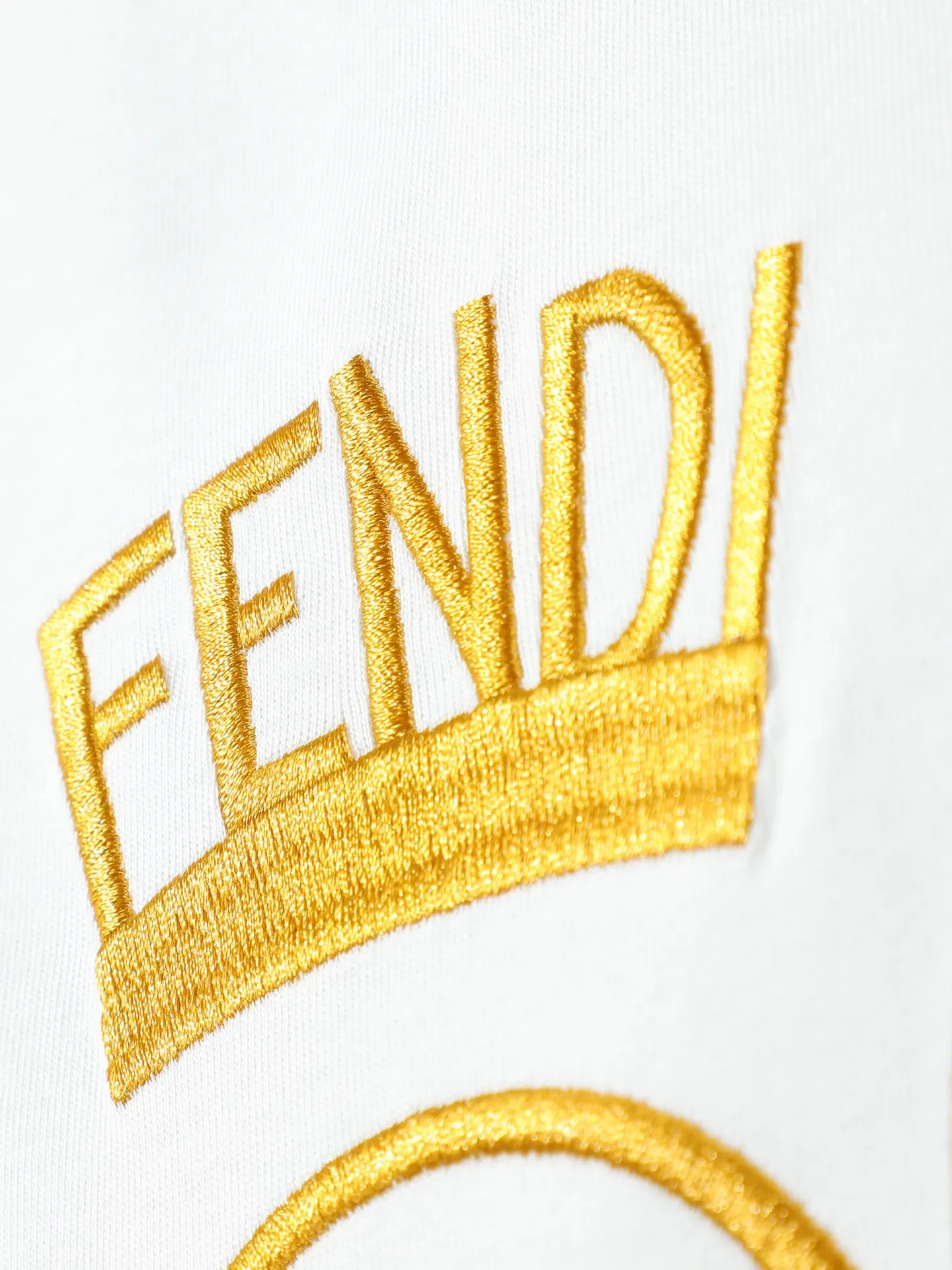 Embroidered Logo Crest Cotton T-Shirt D14011242 — view 5