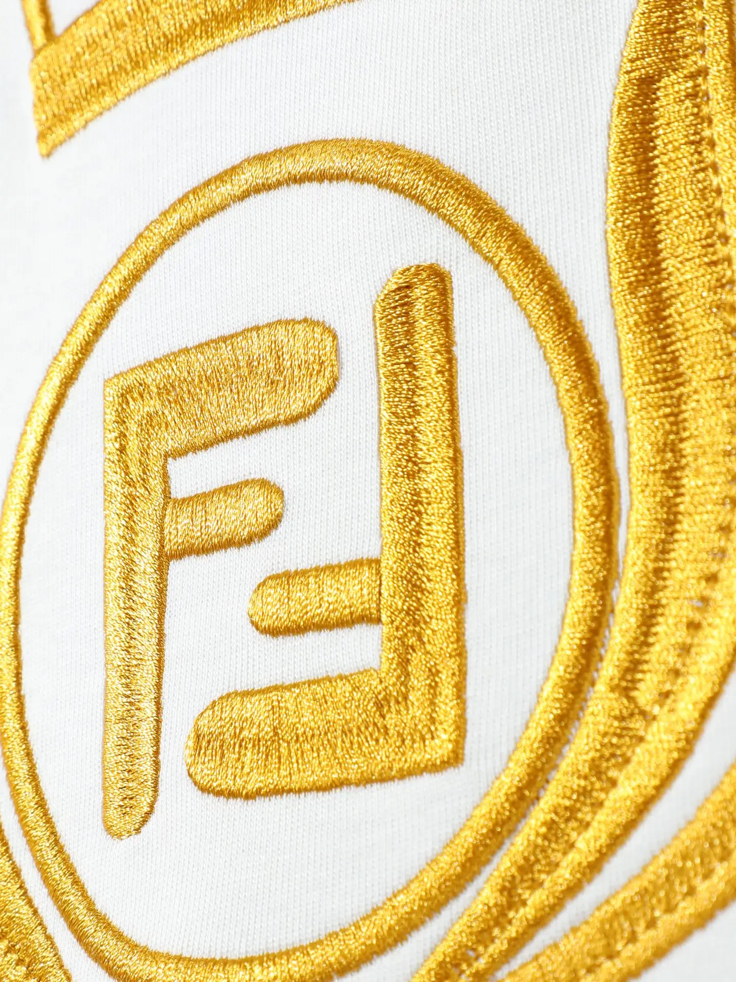 Embroidered Logo Crest Cotton T-Shirt D14011242 — view 6