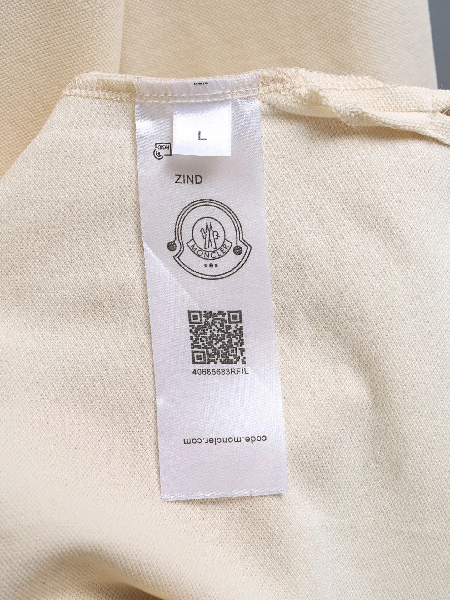 Logo-Embroidered Cotton-Piqué Polo Shirt D14011231 — view 11