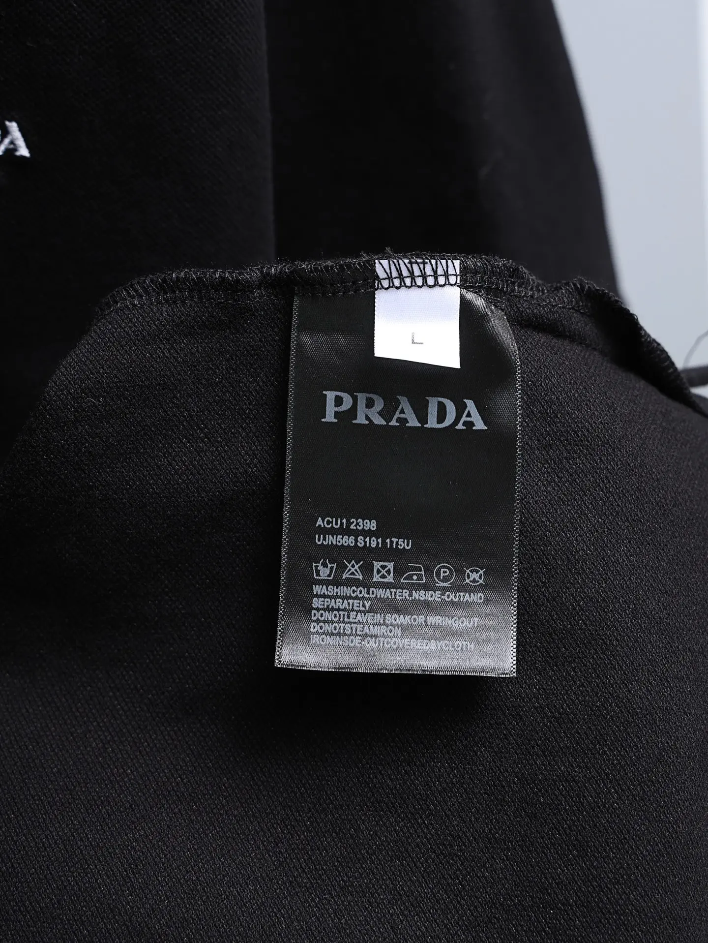 Logo-Embroidered Tipped Cotton-Piqué Polo Shirt D14011228 — view 11