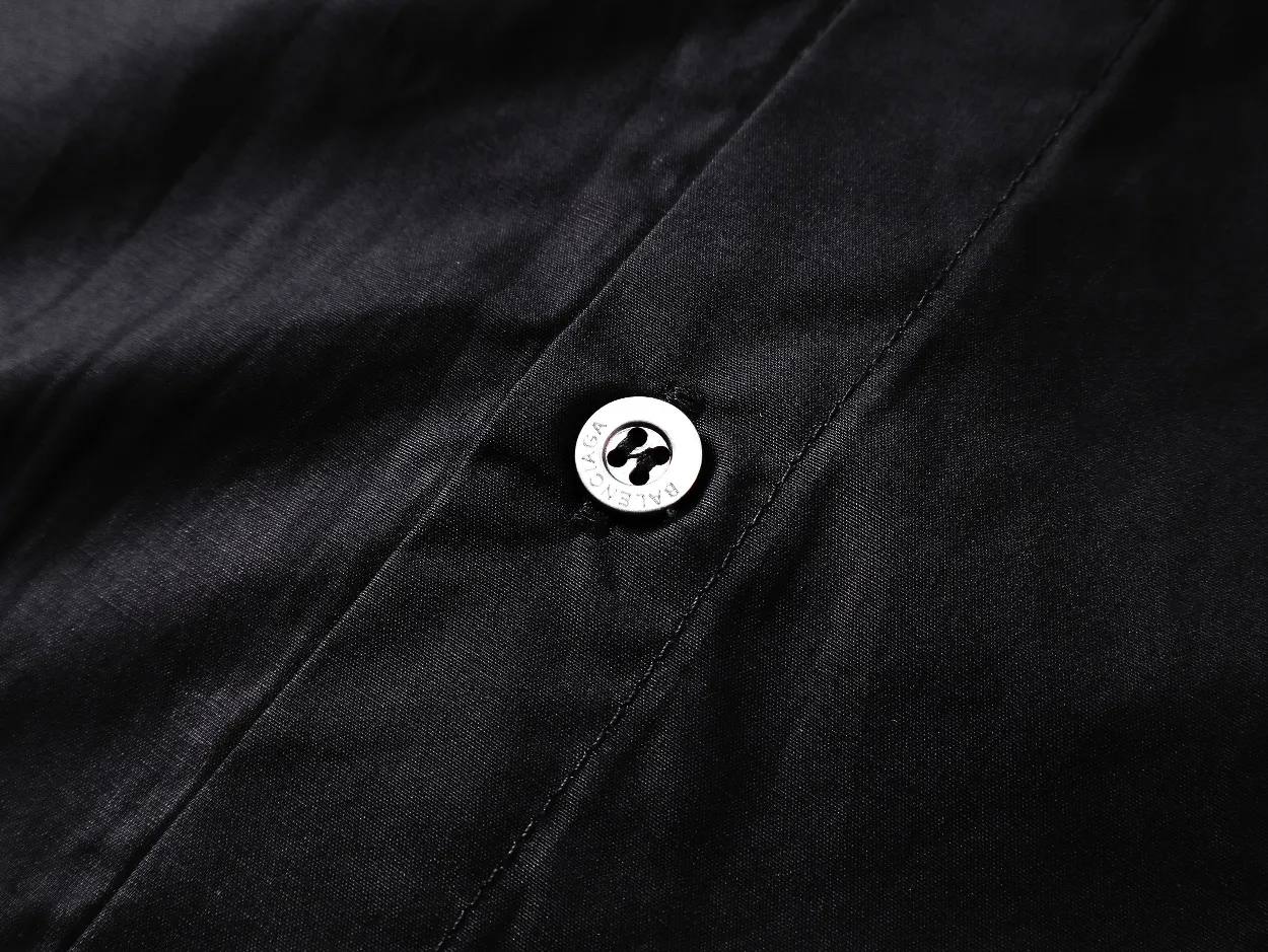 Logo Print Short-Sleeve Button-Down Shirt D16511286 — view 4