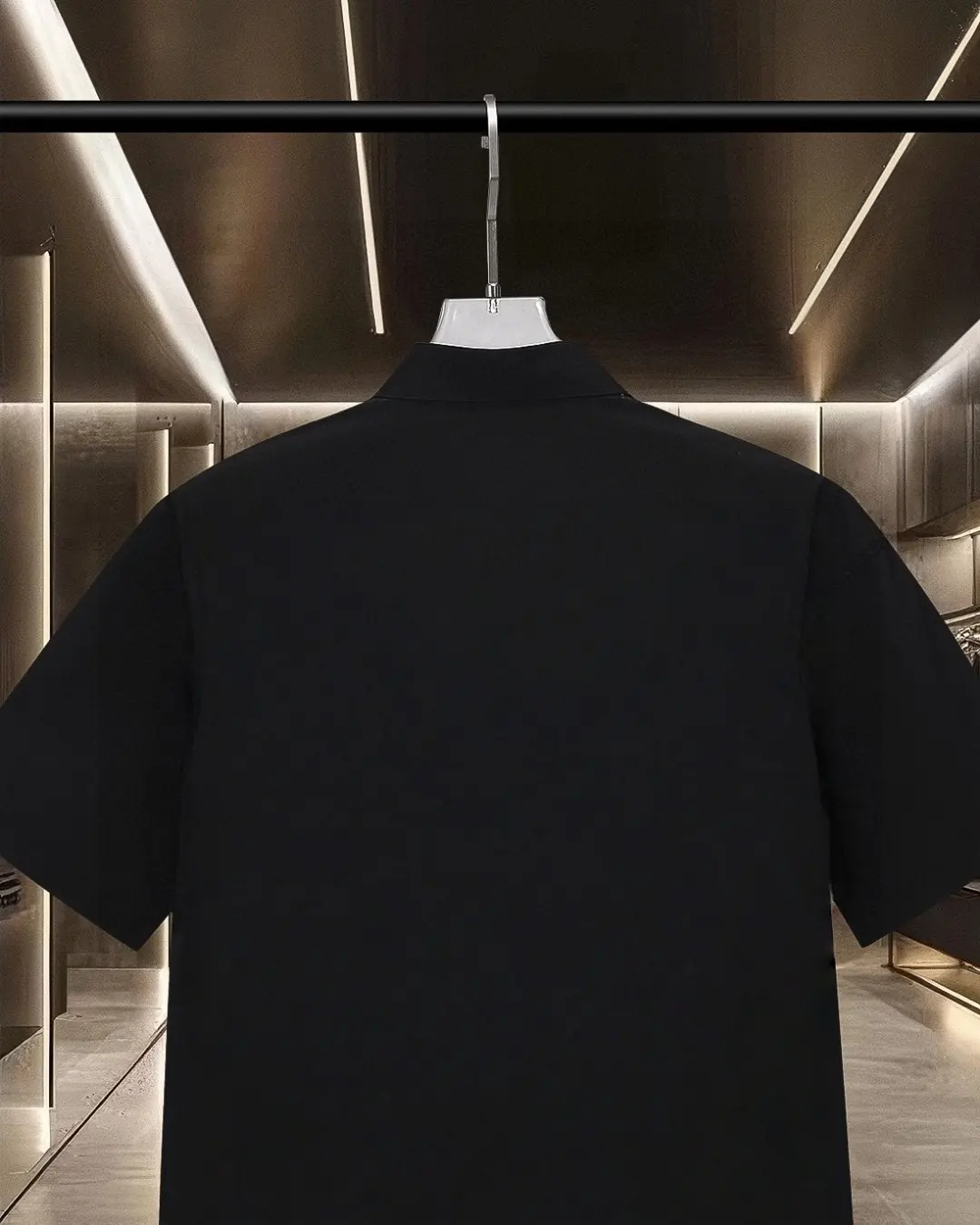 Logo-Embroidered Short-Sleeve Shirt D17511296 — view 4
