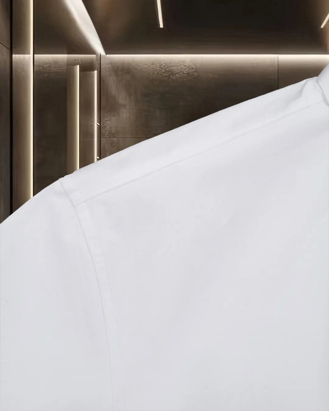 Logo-Embroidered Short-Sleeved Shirt D17511305 — view 7