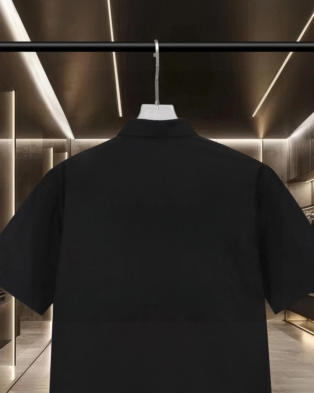 Logo Embroidered Short-Sleeve Shirt D17511298 — view 4