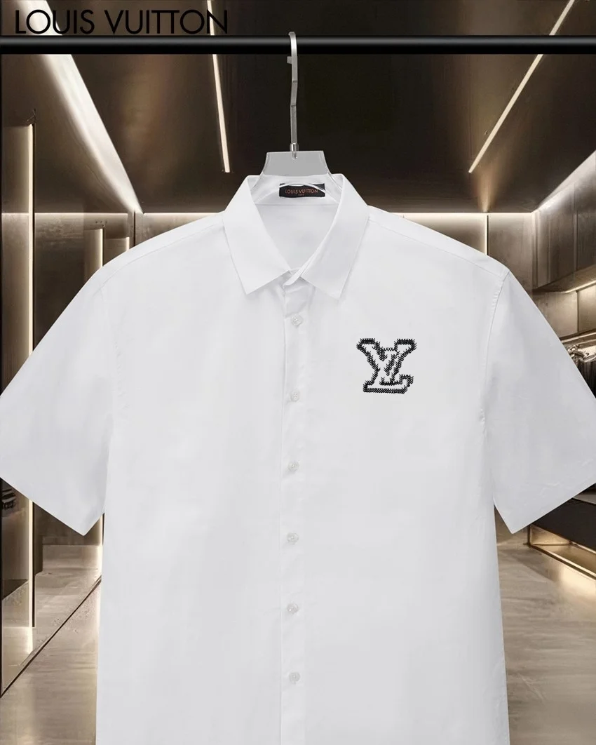 Logo Embroidered Short-Sleeve Shirt D17511331 — view 3