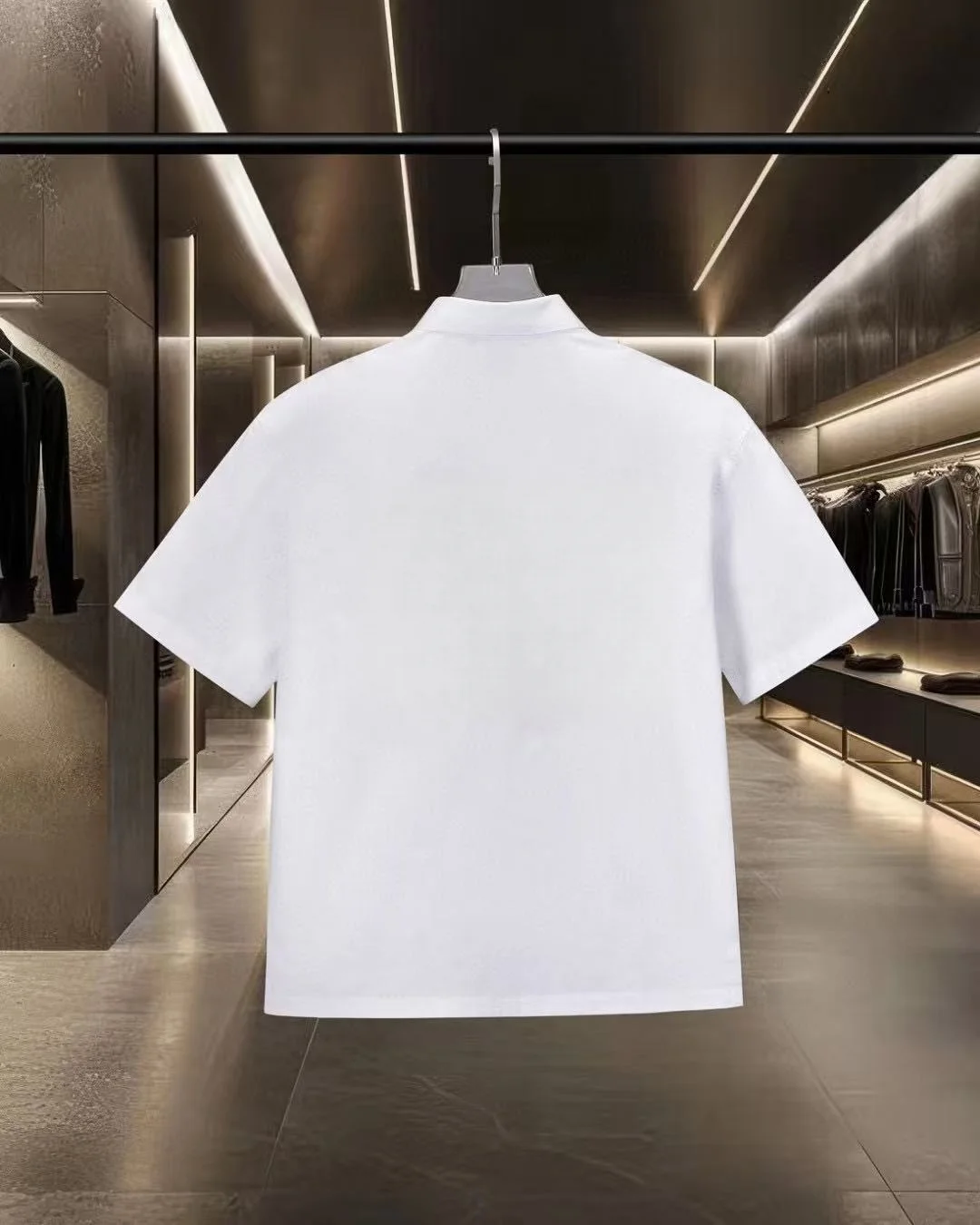 Logo-Embroidered Short-Sleeve Shirt D17511299 — view 2