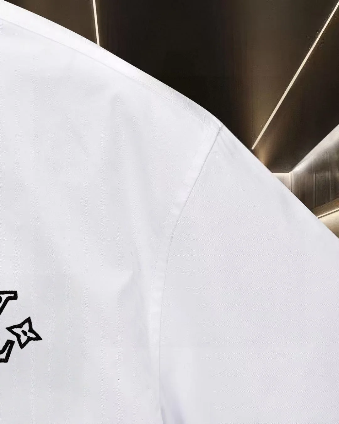 Logo-Embroidered Short-Sleeve Shirt D17511299 — view 7