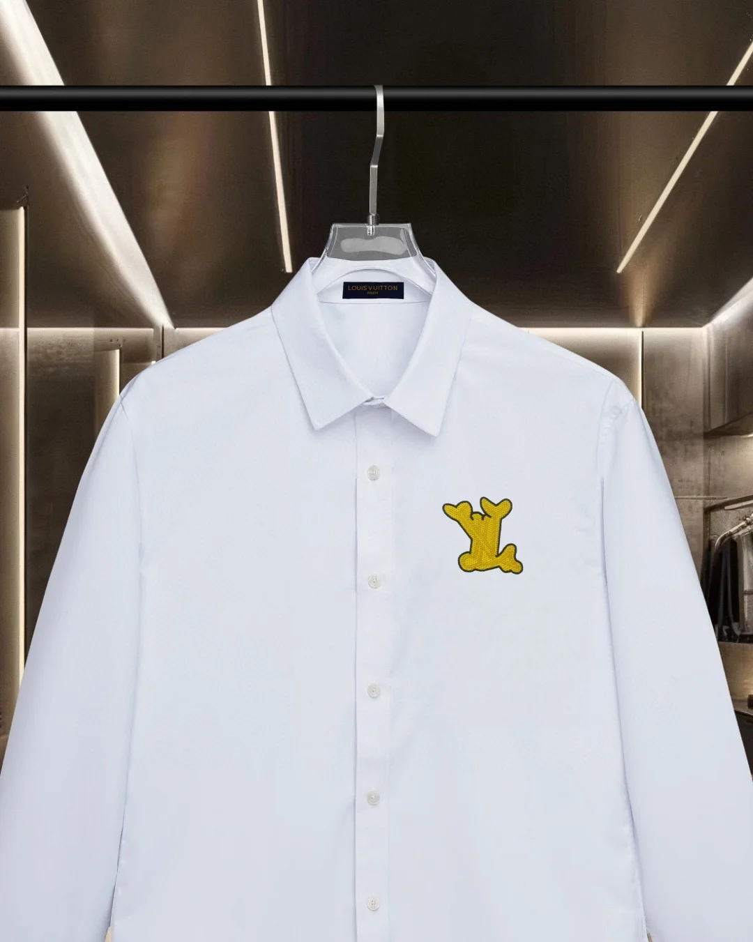 Embroidered Logo Long-Sleeve Shirt D17811329 — view 3