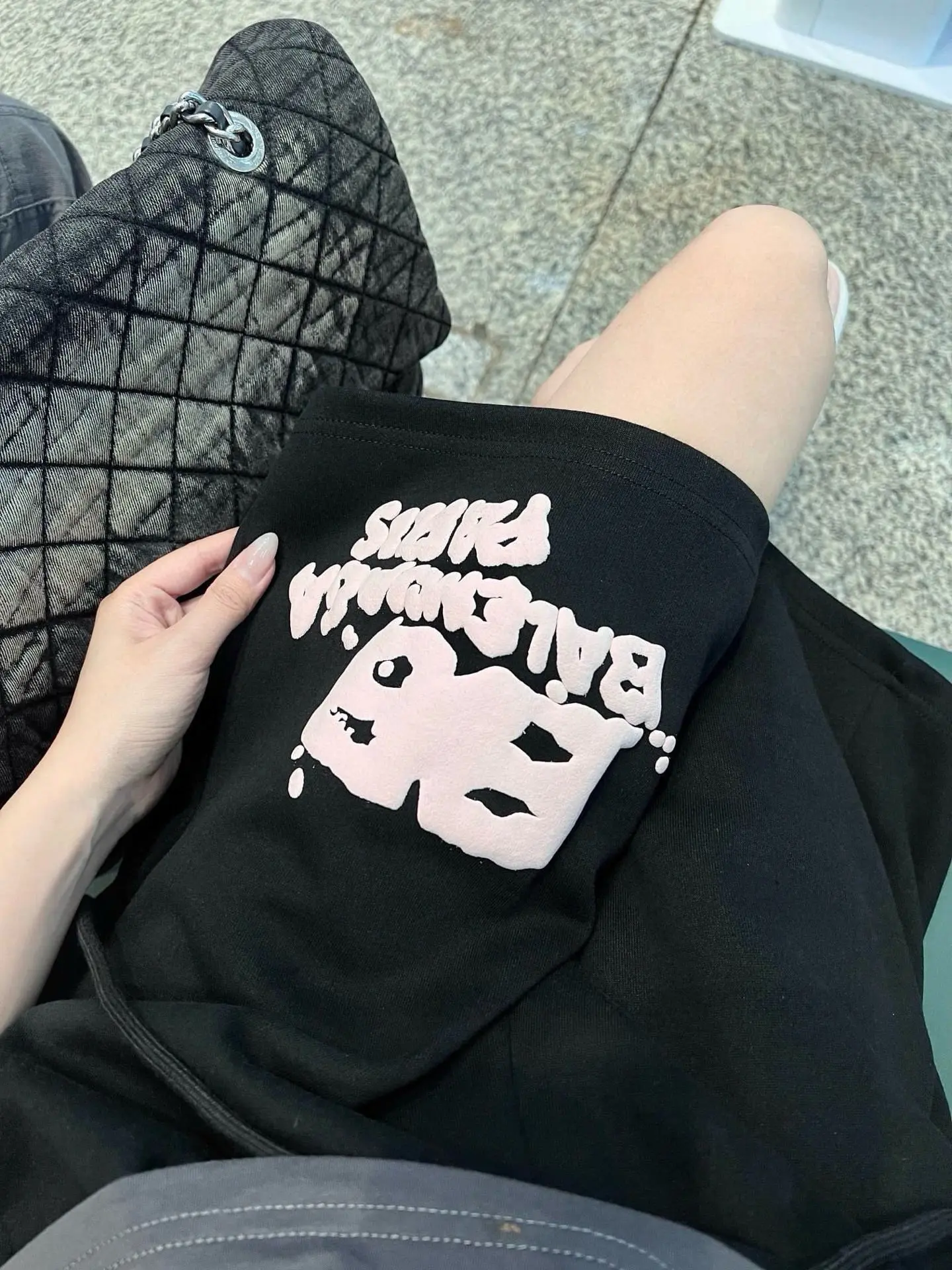Graffiti Logo Print Cotton Shorts D12511261 — view 9